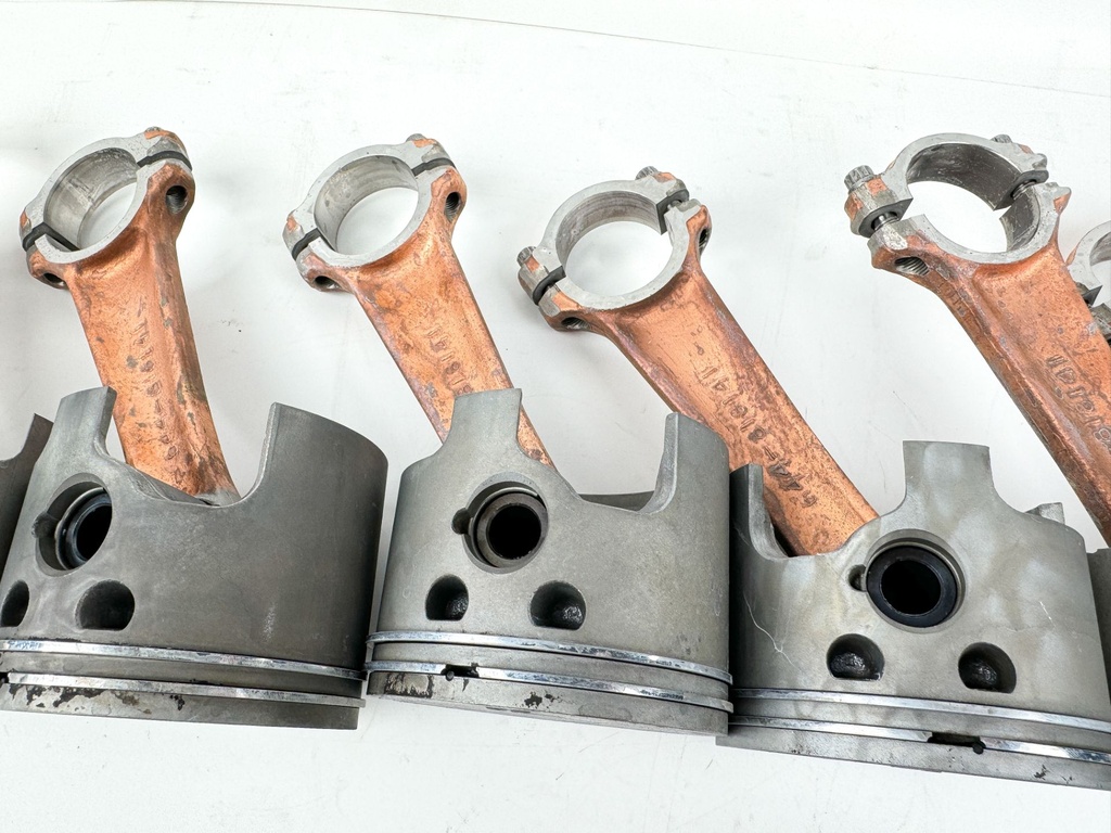 1999 Mercury 200 HP 2 Stroke Outboard Piston & Connecting Rod Set 9738T9 OEM