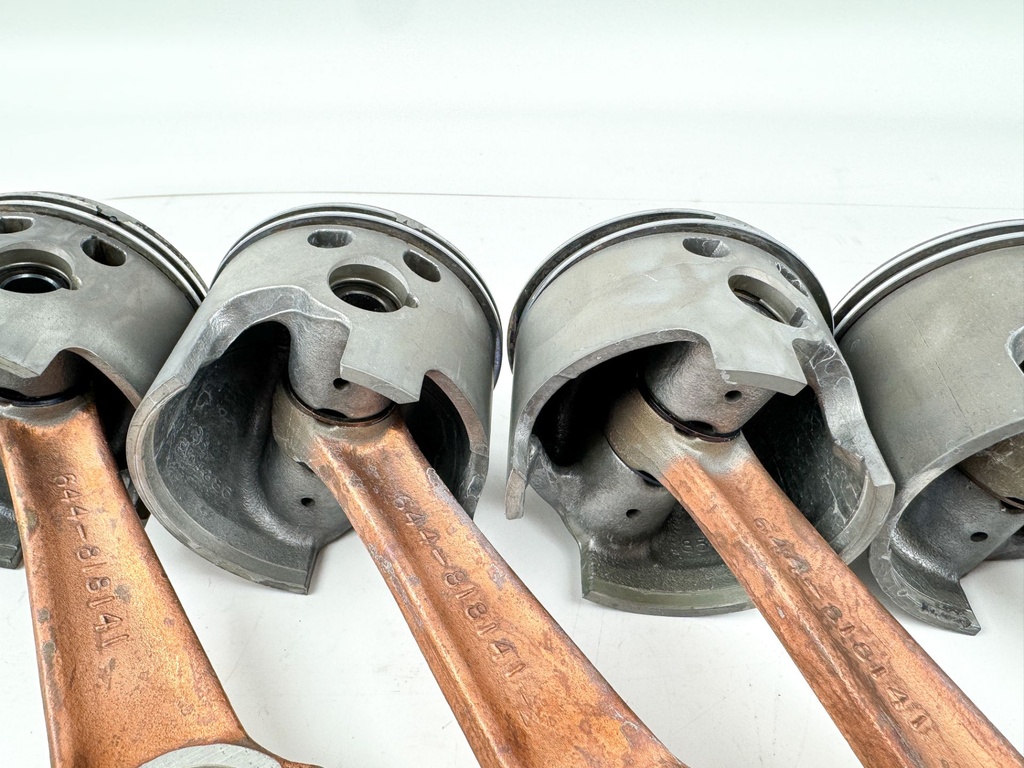 1999 Mercury 200 HP 2 Stroke Outboard Piston & Connecting Rod Set 9738T9 OEM