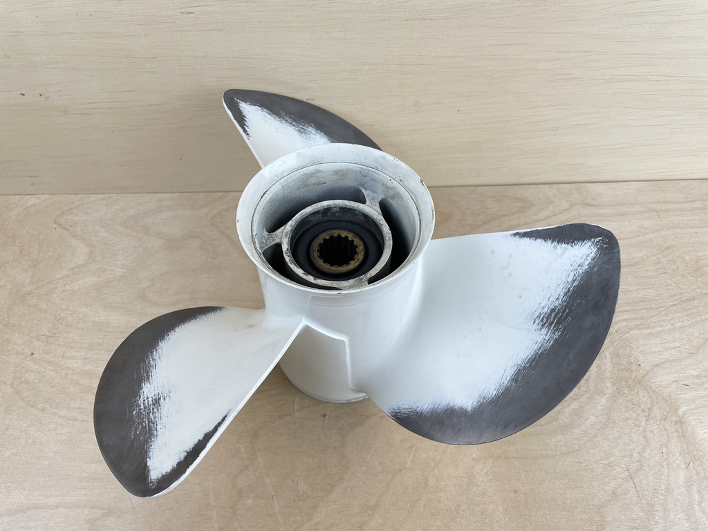 Yamaha OEM Prop 13 1/4 x 17 RH Aluminum Propeller 6E5-45945-01-00 13.25x17