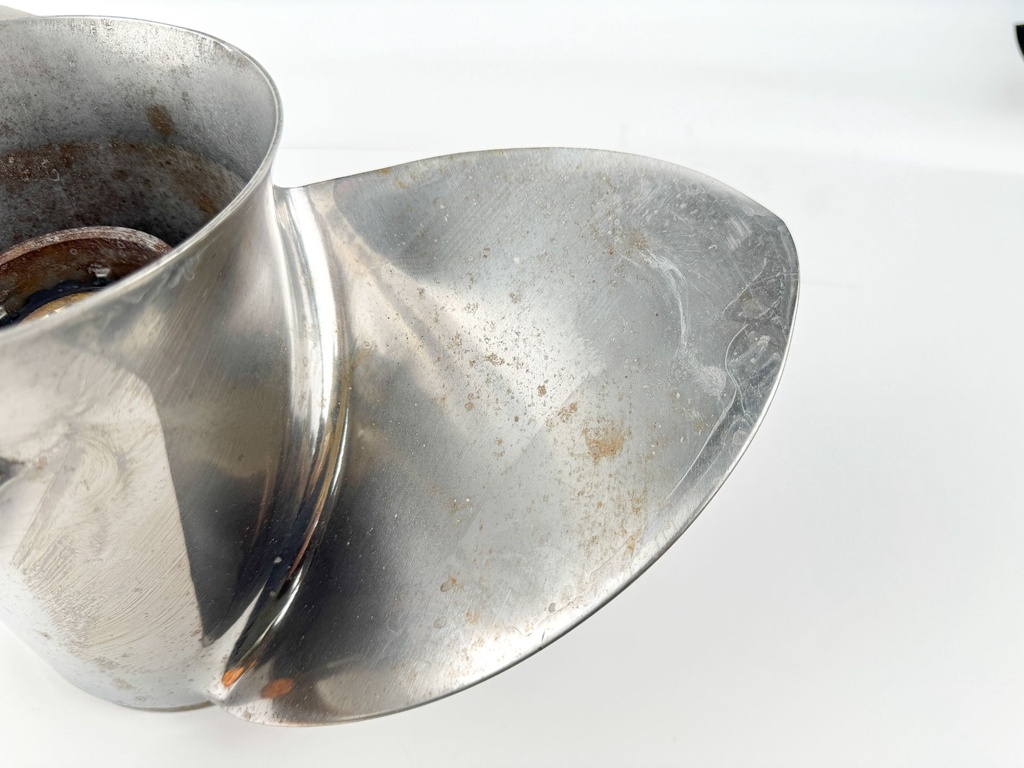 Yamaha Saltwater Series XL Stainless Steel Prop 16 1/4" x 17P F350 Hub