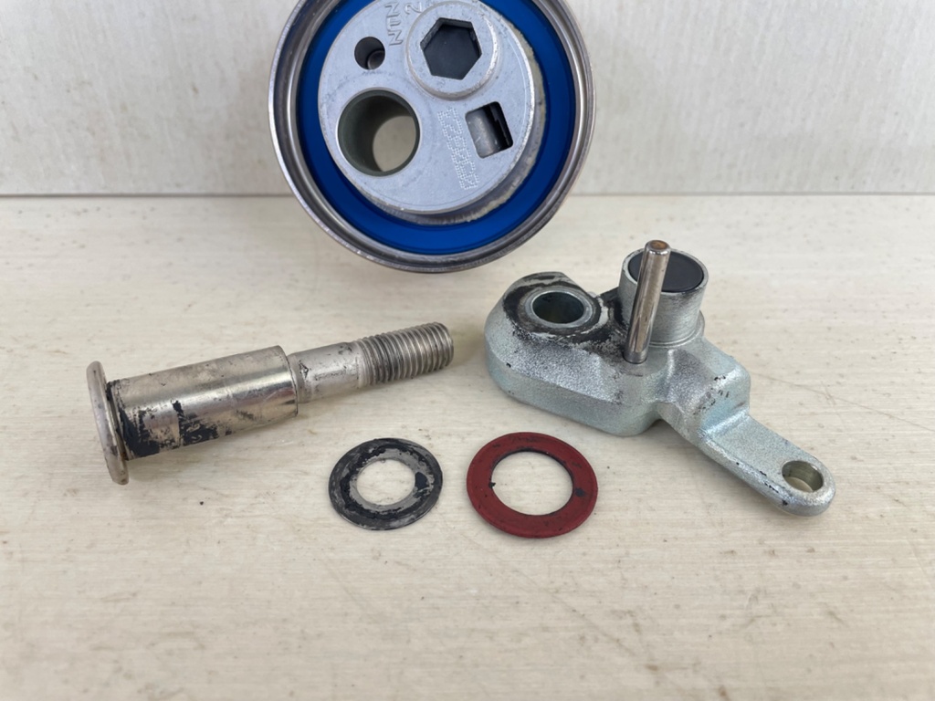 Yamaha 250 300 350 HP 4 Stroke Outboard Belt Tensioner Assembly 6P2-11590-01-00