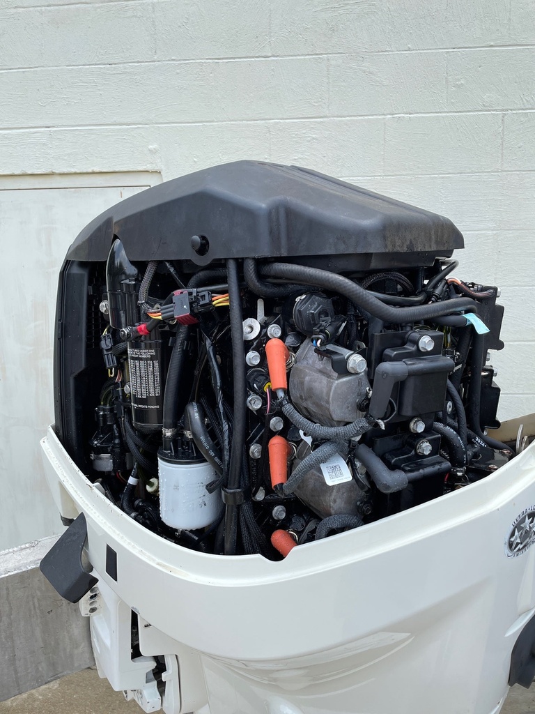 2009 Evinrude Etec 150HP Outboard W/ 25" Shaft 2 Stroke - 670 Hours