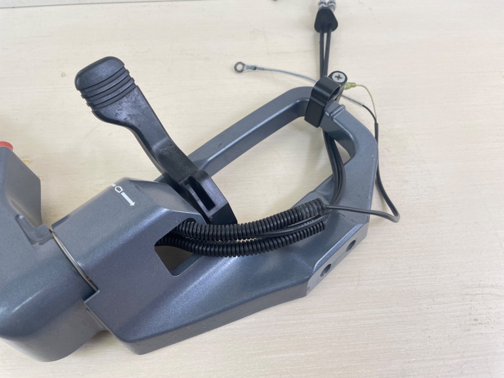 99-05 Yamaha 25HP Outboard 4 Stroke Tiller Handle Steering Setup 65W-W0084-01-4D
