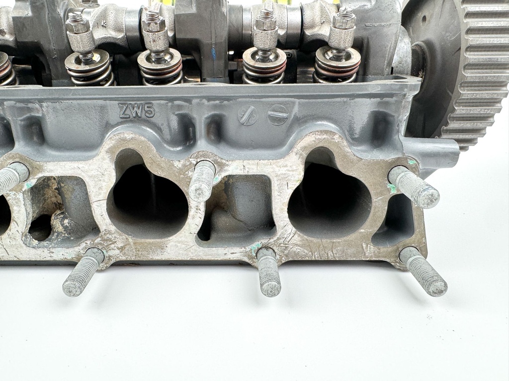 2004 Honda 130 HP 4 Stroke Outboard Cylinder Head 12215-ZW5-010ZA OEM