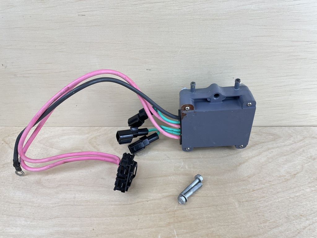 2006 Yamaha 250HP 4 Stroke Outboard Rectifier & Regulator Assembly 6P2-81960-03-00