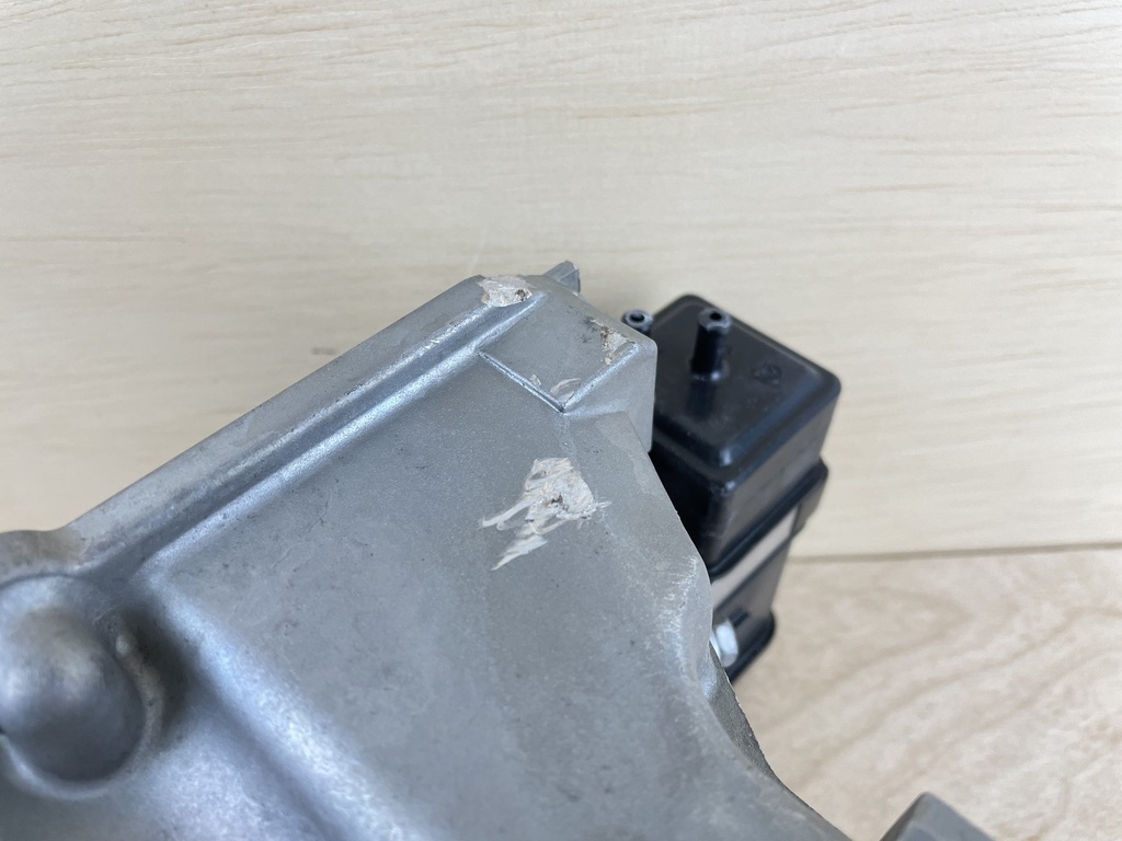 2006 Yamaha 250HP 4 Stroke Outboard Throttle Body Assembly 6P2-13750-00-00