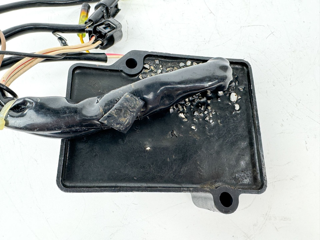 Yamaha 40 50 HP 3 Cylinder 2 Stroke Outboard CDI 63D-85540-01-00