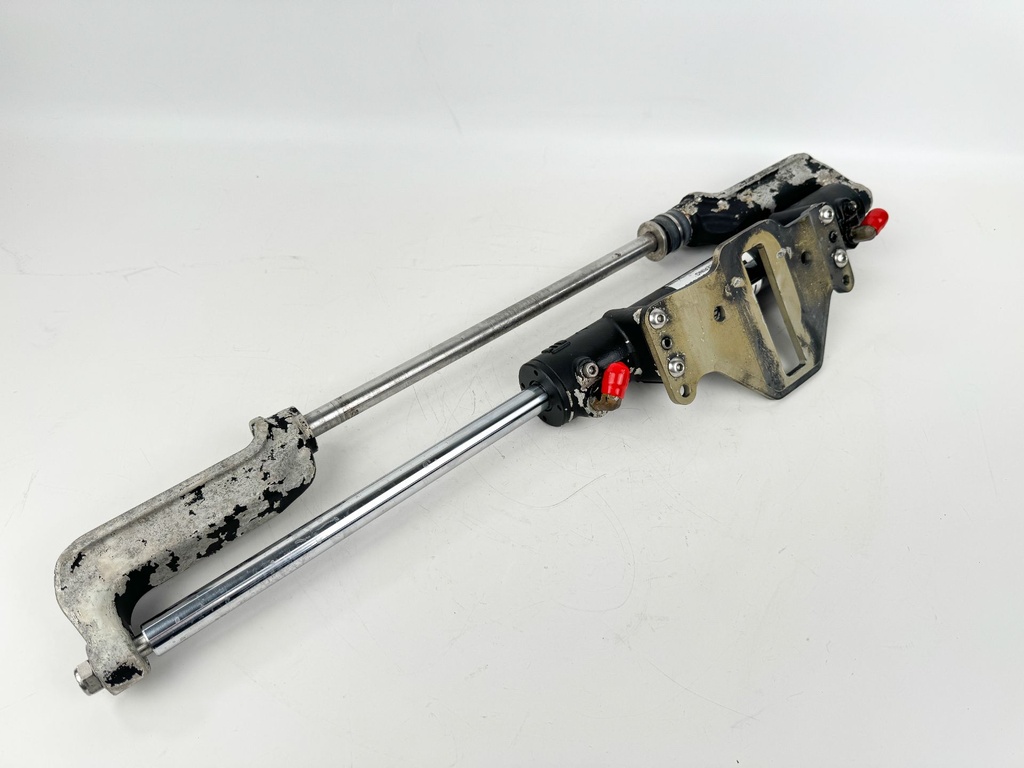 SeaStar Outboard Hydraulic Steering Cylinder Ram HC5340-42