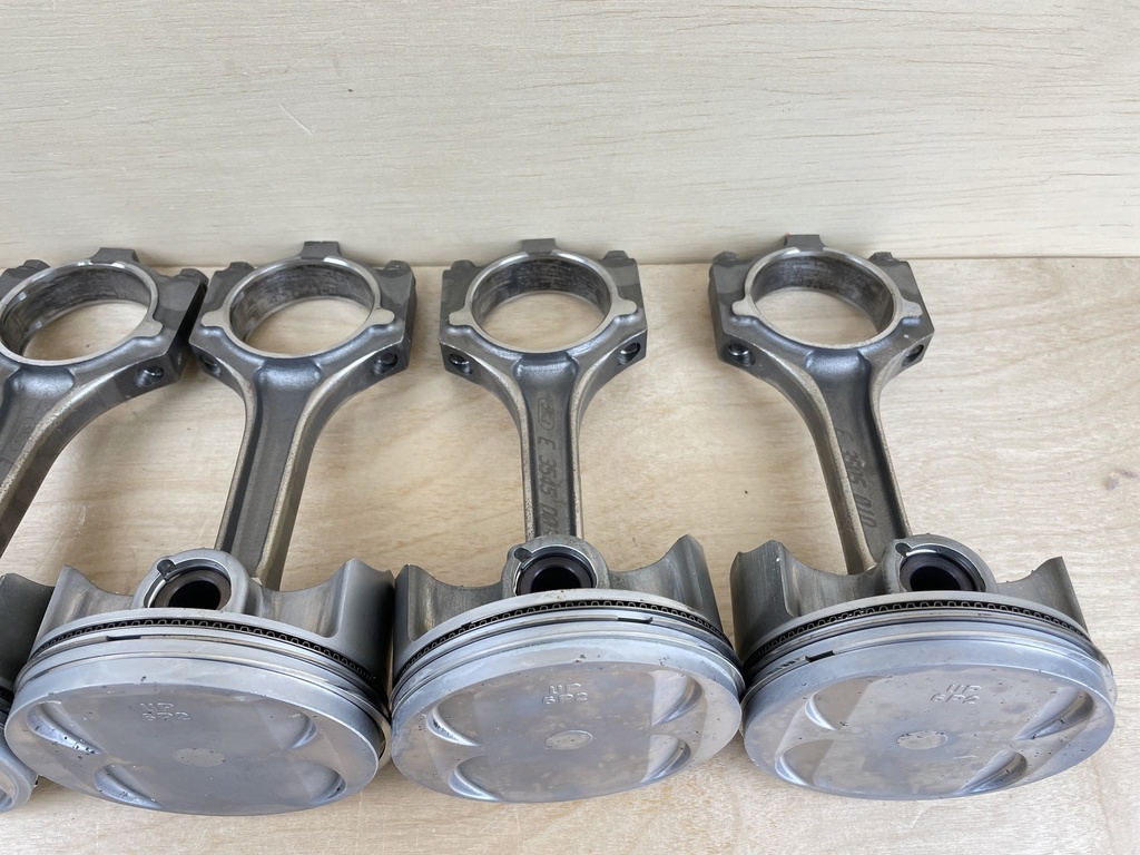 2006 Yamaha 250HP 4 Stroke Outboard Standard Piston Assembly Set 6P2-11631-01-93