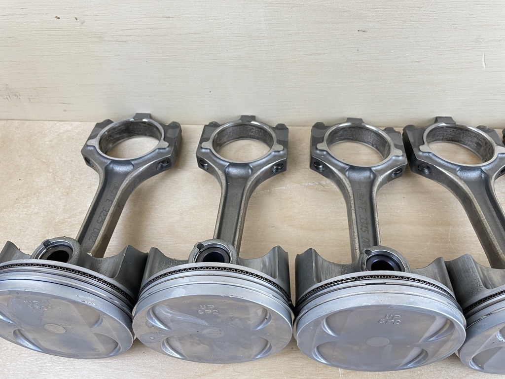 2006 Yamaha 250HP 4 Stroke Outboard Standard Piston Assembly Set 6P2-11631-01-93