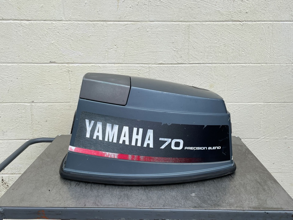 1984-1988 Yamaha 70HP 2 Stroke Outboard Top Cowling Over - Cracked