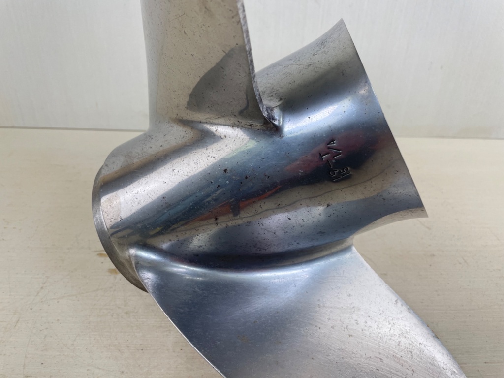 Yamaha Salt Water Series II Propeller Prop 3 x 15 1/4" x 19P RH