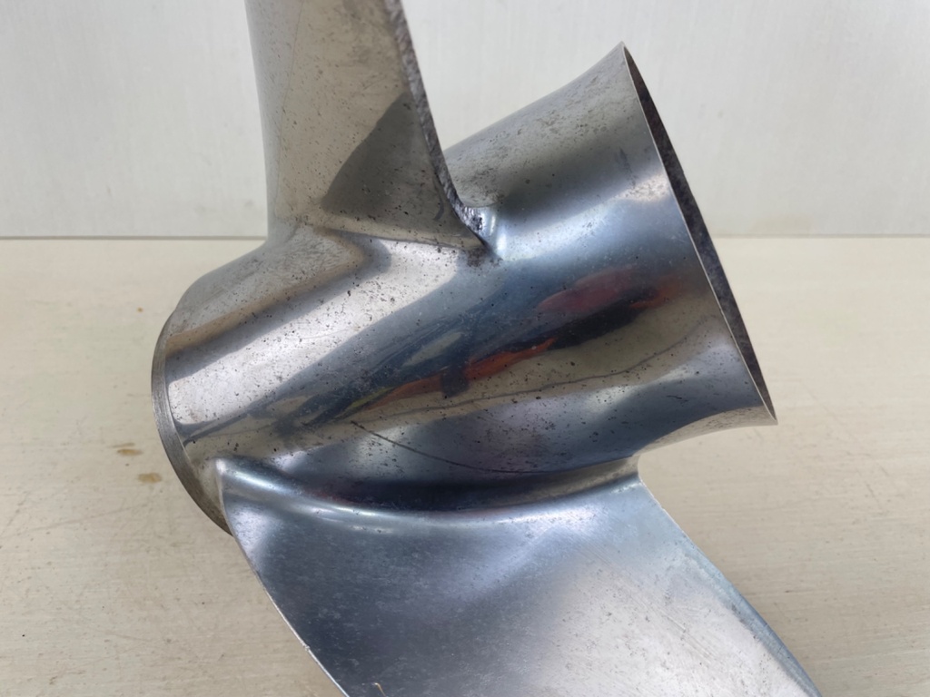 Yamaha Salt Water Series II Propeller Prop 3 x 15 1/4" x 19P RH