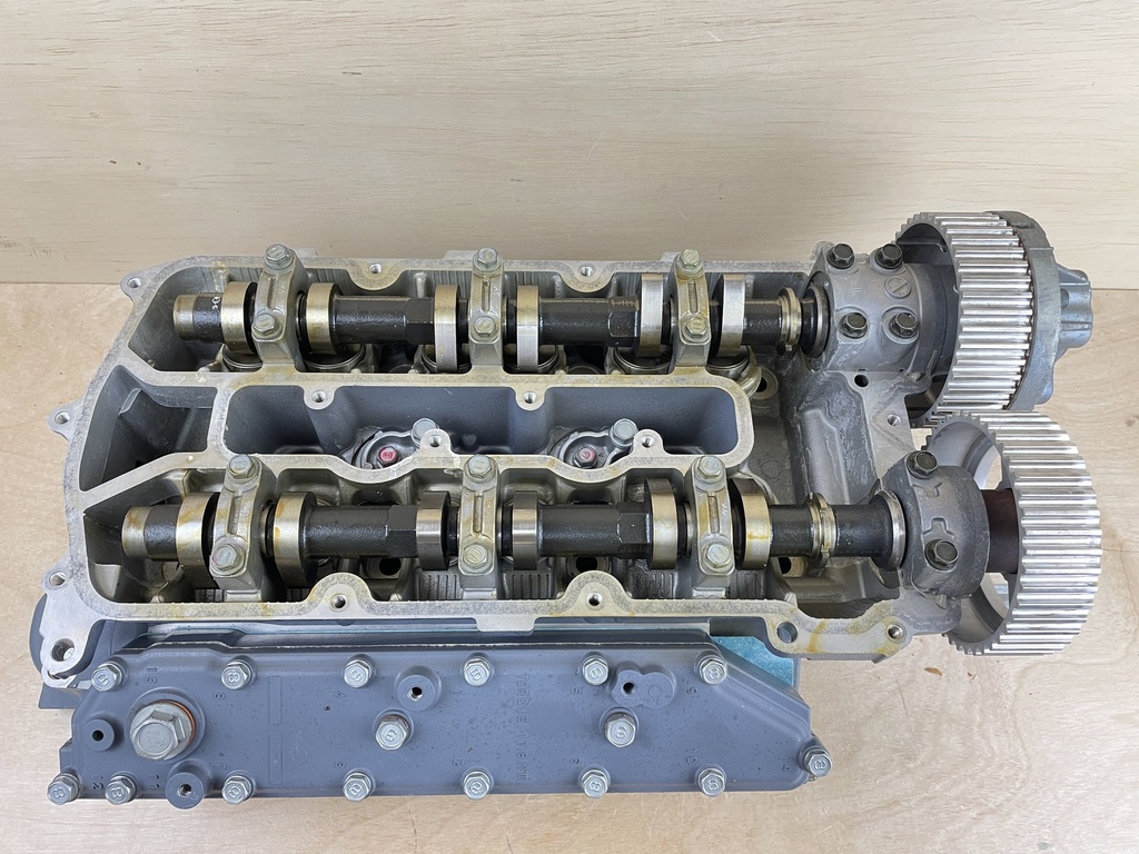 2006 Yamaha 250HP 3.3L 4 Stroke Port Cylinder Head Assembly 6P2-11120-01-94