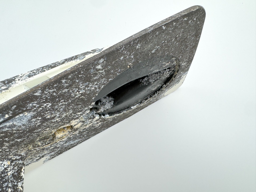 2012 Evinrude Etec 225HP 2 Stroke Outboard 25" XL Lower Unit M2