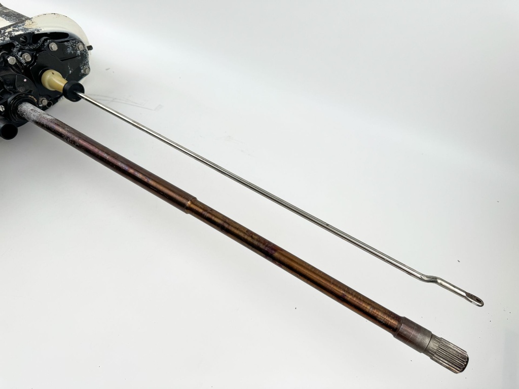 2012 Evinrude Etec 225HP 2 Stroke Outboard 25" XL Lower Unit M2