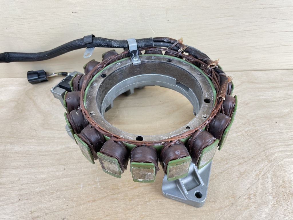 2006 Yamaha 250HP 4 Stroke Stator Assembly 6P2-81460-00-00