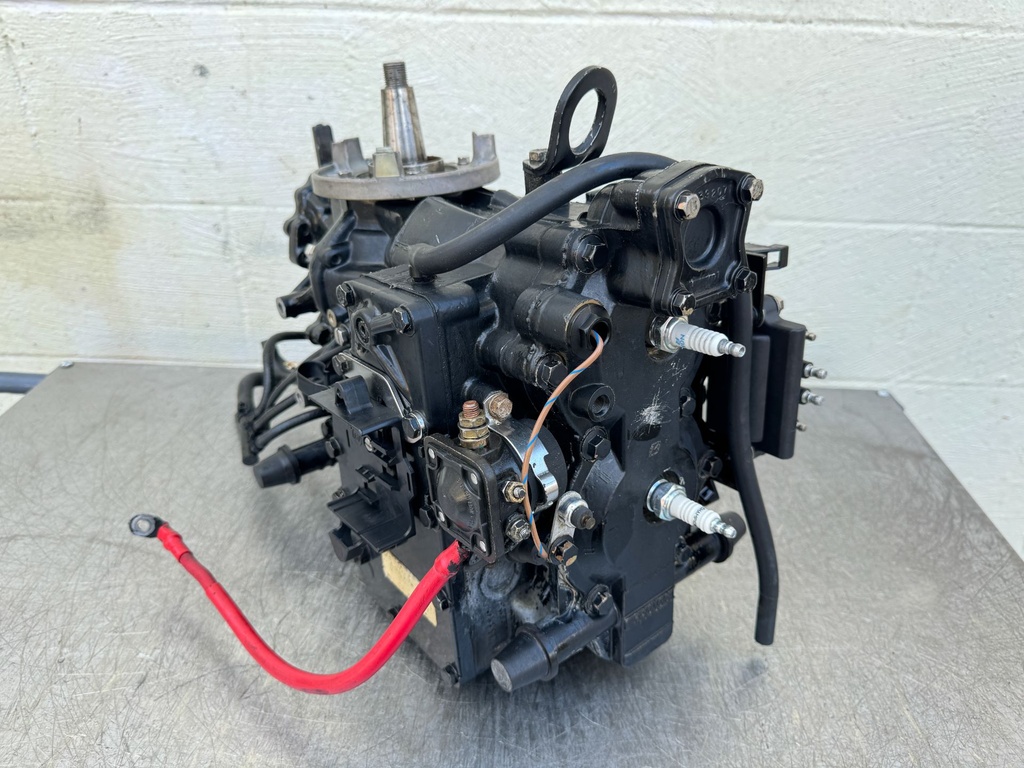 1996 Evinrude 50 HP 2 Stroke Outboard Powerhead 0437342 OEM