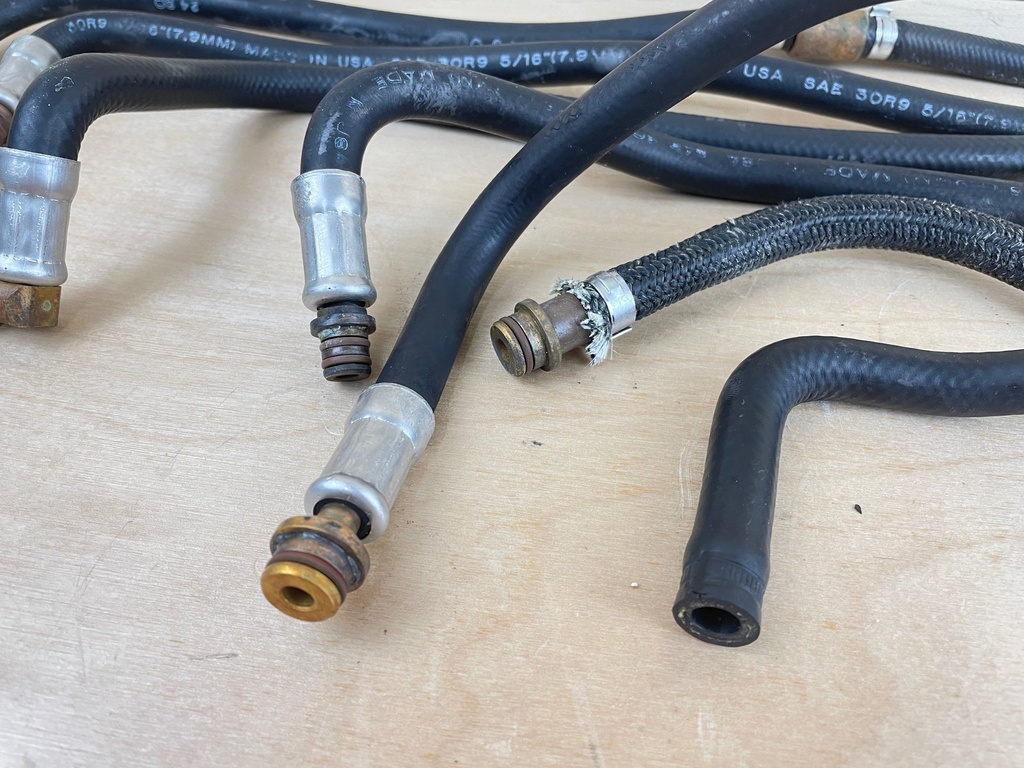 2002 Mercury 200HP Optimax 2 Stroke Fuel Rail Lines & More 804827