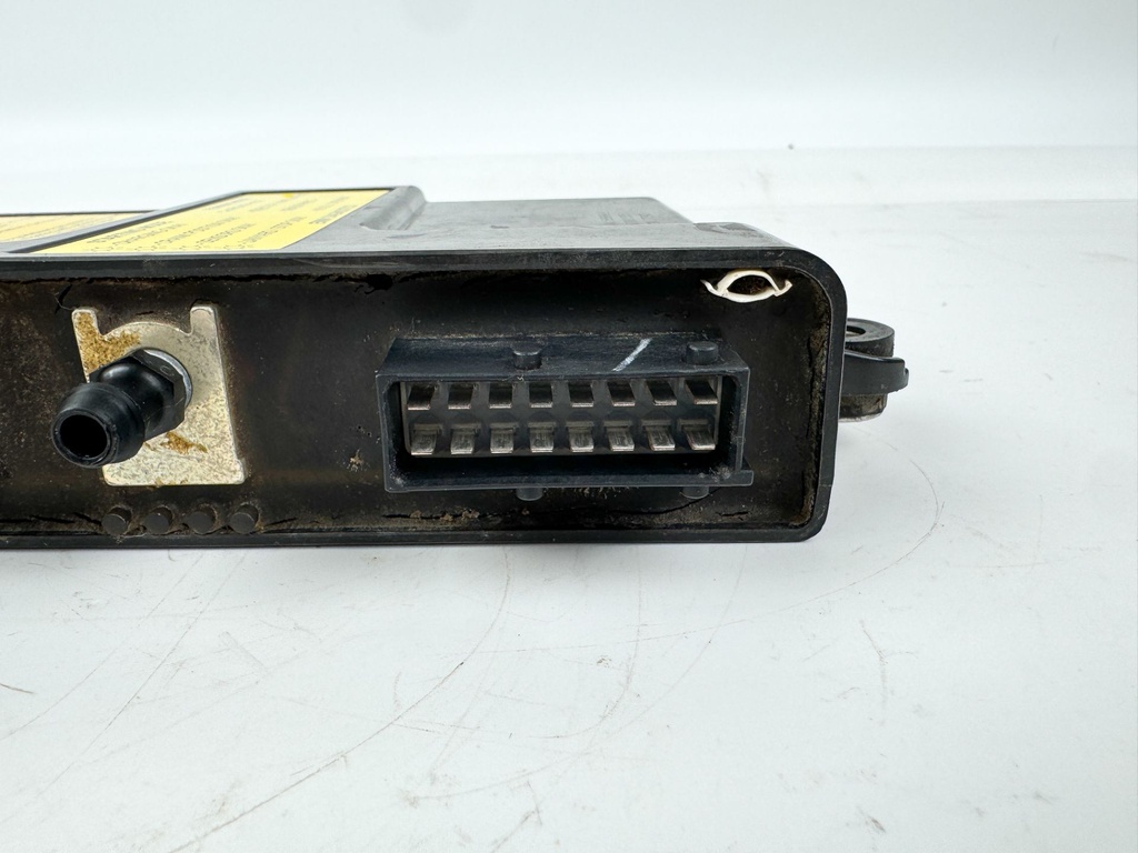 2011 Evinrude 50 HP 2 Stroke Outboard Engine Control Unit EMM 0587128 OEM