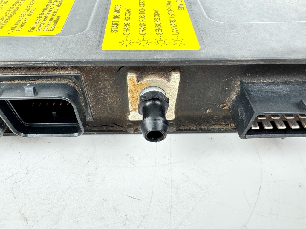 2011 Evinrude 50 HP 2 Stroke Outboard Engine Control Unit EMM 0587128 OEM