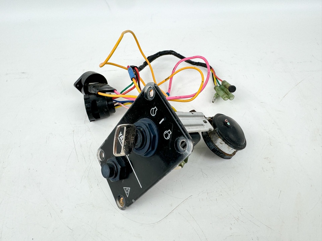 Yamaha Outboard Single Engine Key Switch W/ Key