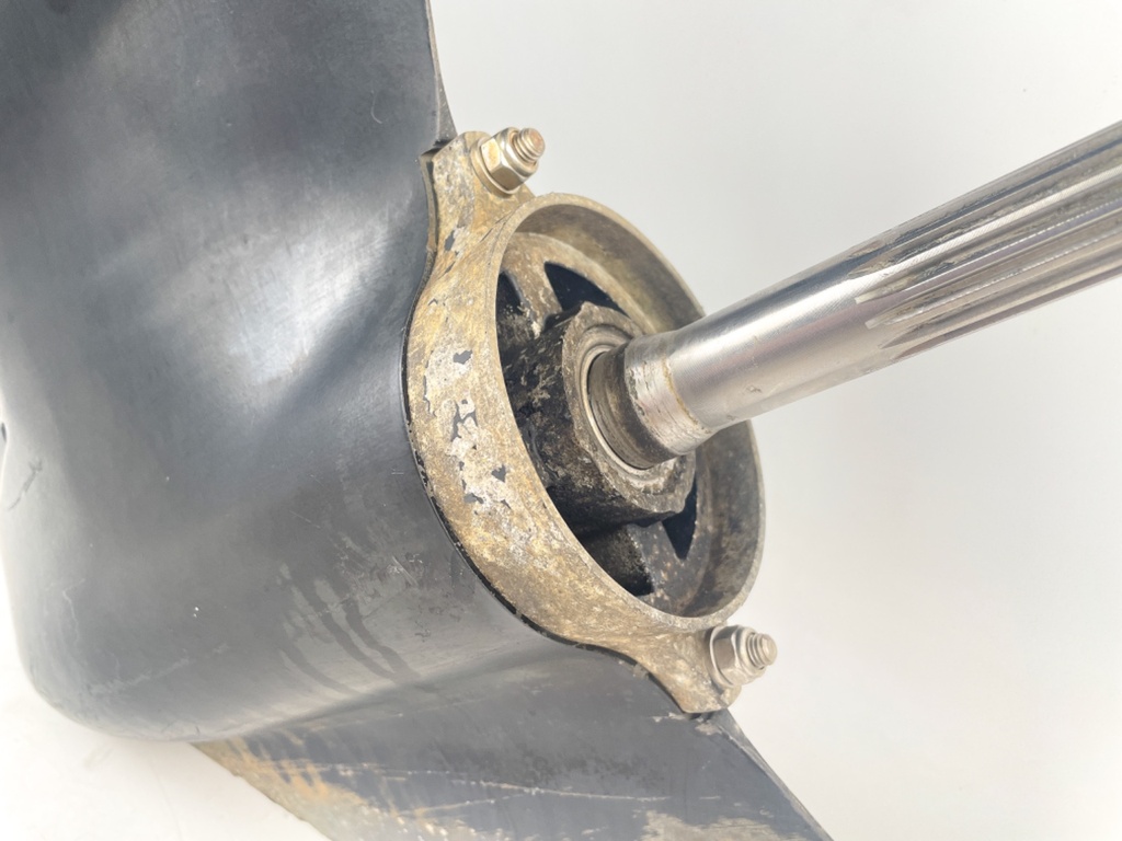 Mercury 75 90 115 125 HP 2 Stroke 20" Long Lower Unit Gear Case 9011J15