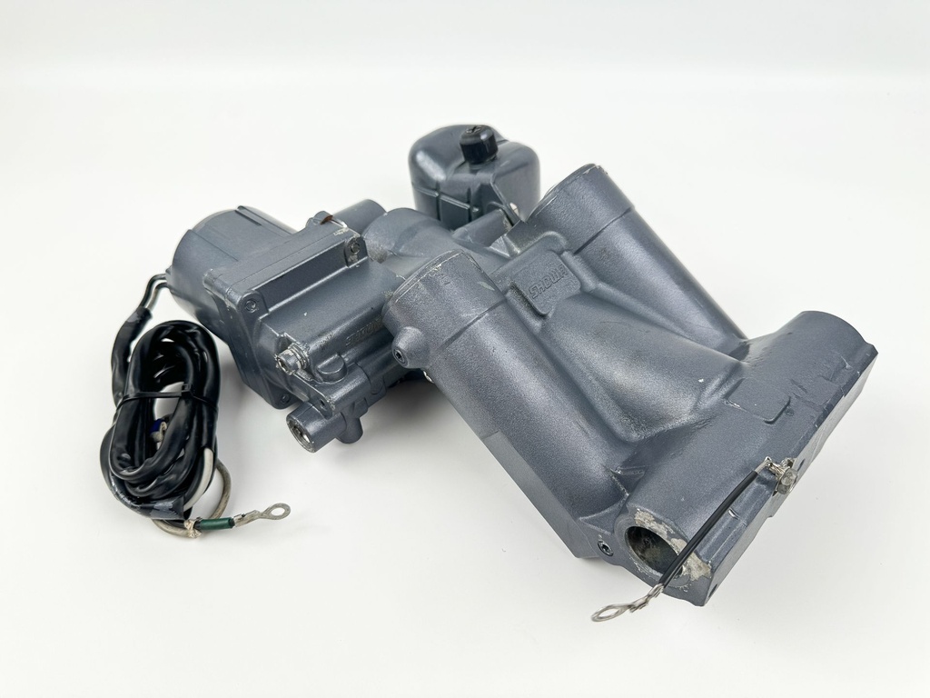 2004 Yamaha 150 HP 4 Stroke Outboard Power Trim Tilt Unit 63P-43800-00-4D OEM