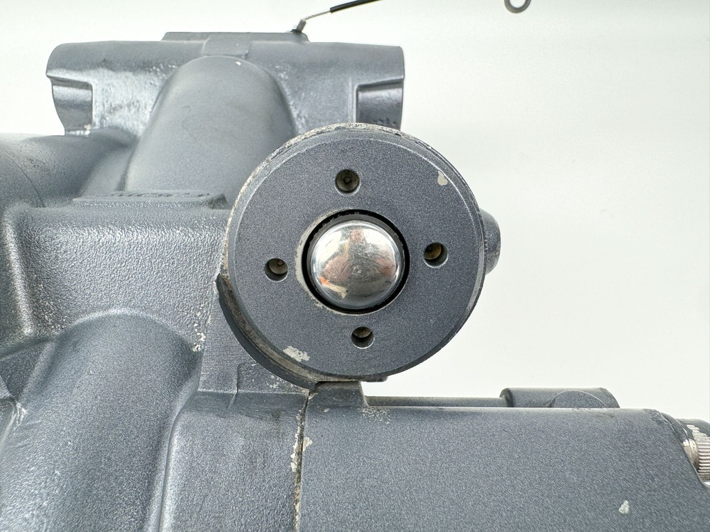 2004 Yamaha 150 HP 4 Stroke Outboard Power Trim Tilt Unit 63P-43800-00-4D OEM