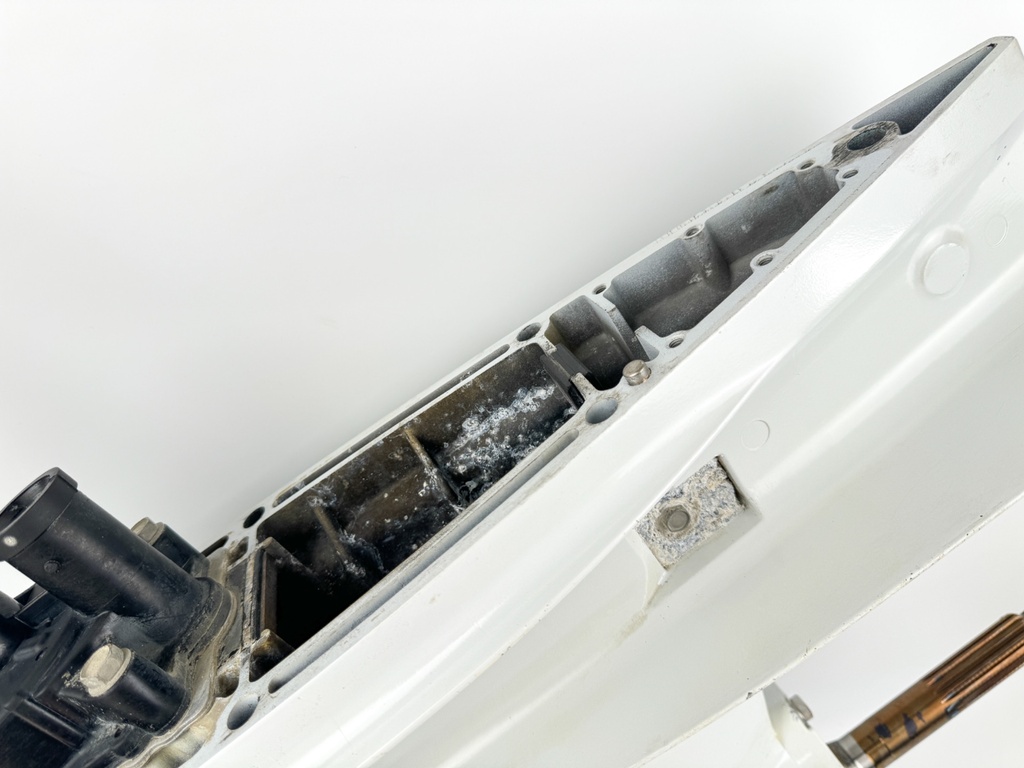 Suzuki 150 175 HP 4 Stroke Outboard 25" XL Lower Unit Gear Case 50040-96838-Y5S