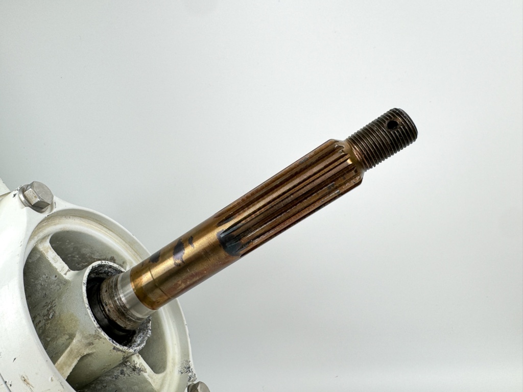 Suzuki 150 175 HP 4 Stroke Outboard 25" XL Lower Unit Gear Case 50040-96838-Y5S