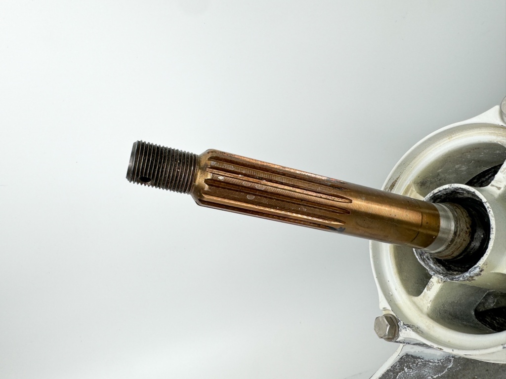 Suzuki 150 175 HP 4 Stroke Outboard 25" XL Lower Unit Gear Case 50040-96838-Y5S