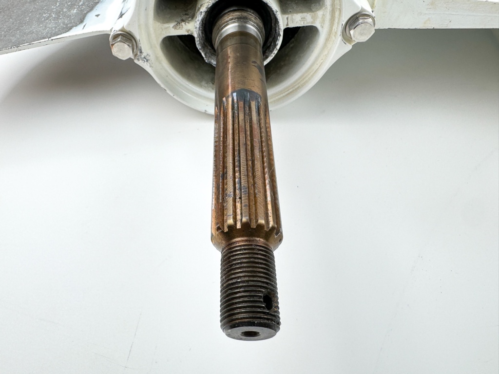 Suzuki 150 175 HP 4 Stroke Outboard 25" XL Lower Unit Gear Case 50040-96838-Y5S