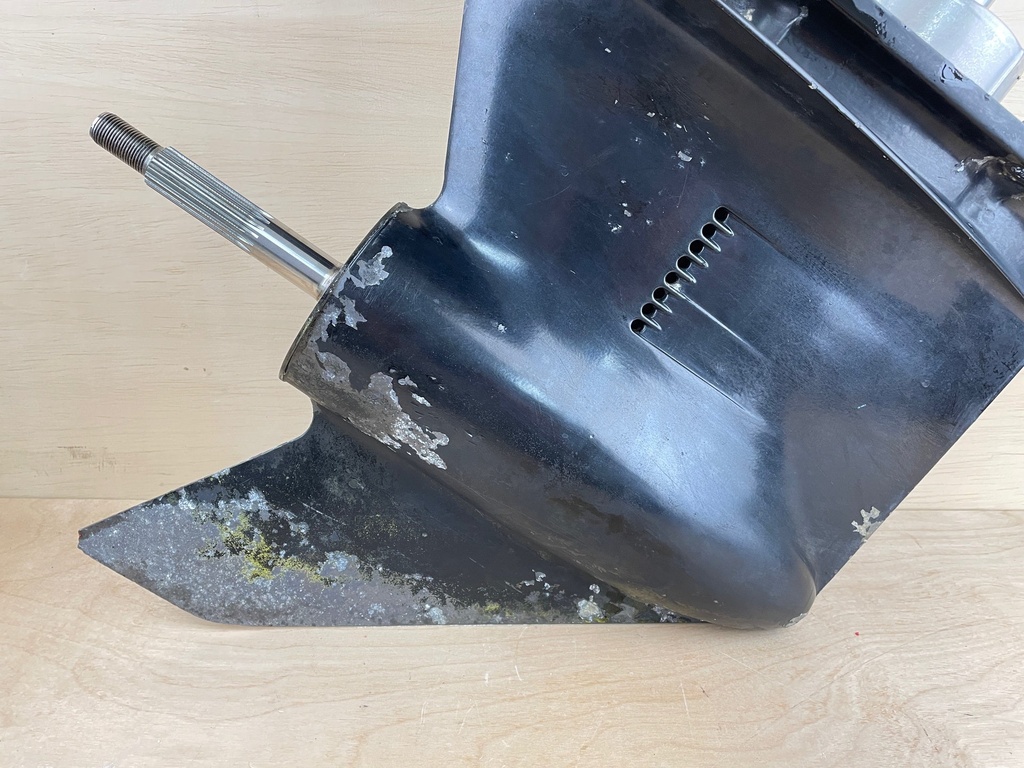 2002 Mercury 200HP 2 Stroke 25" Lower Unit Gear Case LH Counter Rotation 859399T16