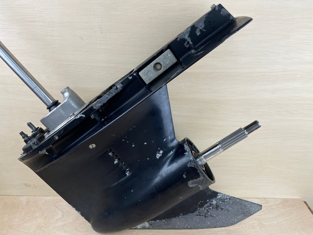 2002 Mercury 200HP 2 Stroke 25" Lower Unit Gear Case LH Counter Rotation 859399T16