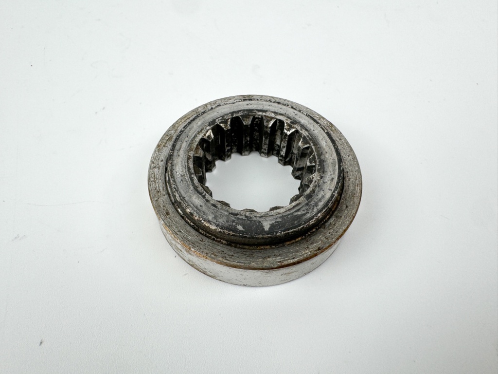 2017 Suzuki 175 HP 4 Stroke Outboard Prop Hardware 57632-93L01 OEM