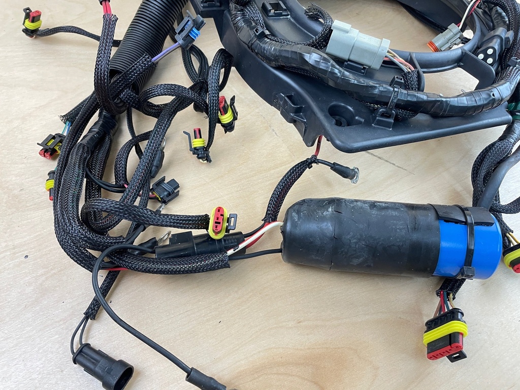 2007 Evinrude 150HP Etec Engine Wiring Harness Assembly 0586898 586898