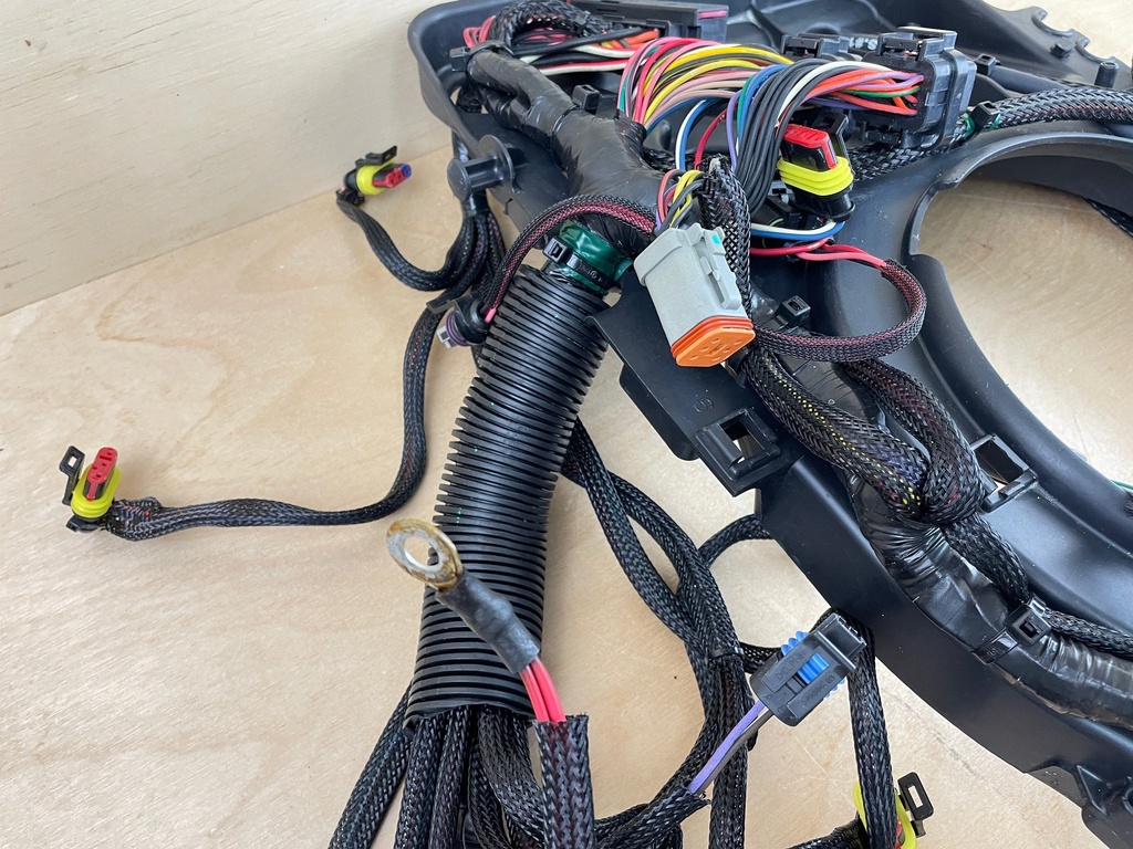 2007 Evinrude 150HP Etec Engine Wiring Harness Assembly 0586898 586898