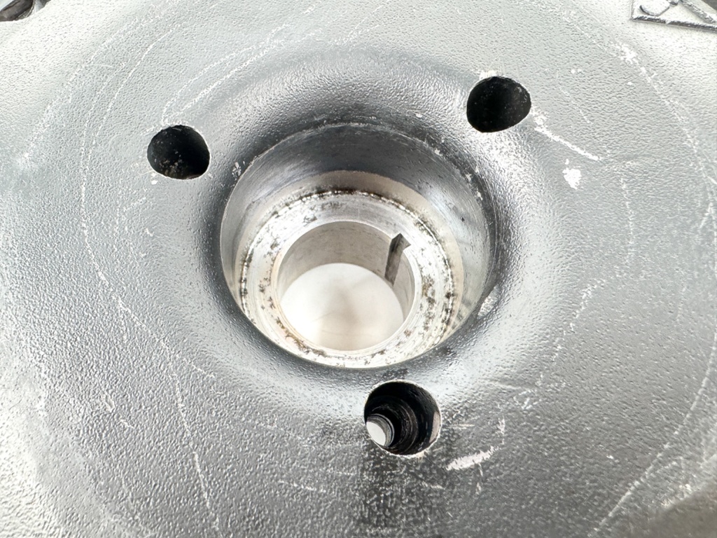 Evinrude Etec 2 Stroke Outboard 225 250 300 HP Flywheel 0586814