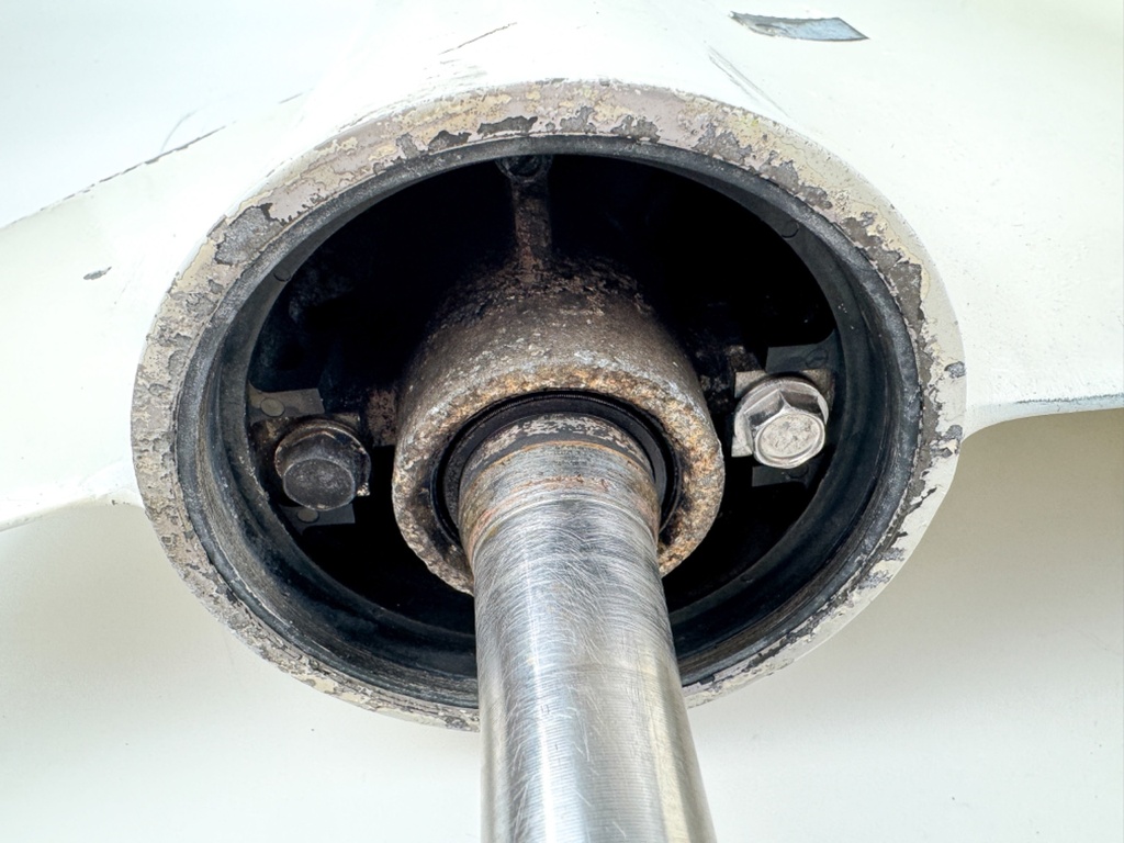 2006 Evinrude 250 HP 2 Stroke 25" XL Outboard Lower Unit Gear Case CR