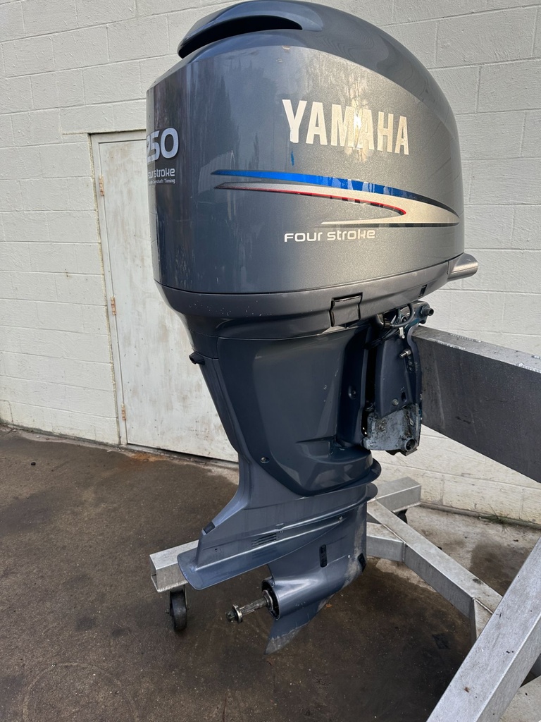 2007 Yamaha 250 HP 4 Stroke Outboard Engine Complete OEM