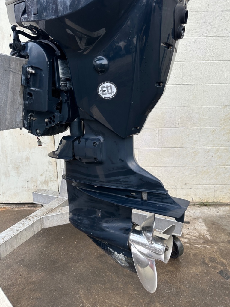 2013 Evinrude 150HP 2 Stroke Outboard Engine W/ 25" Shaft - 573 Hours