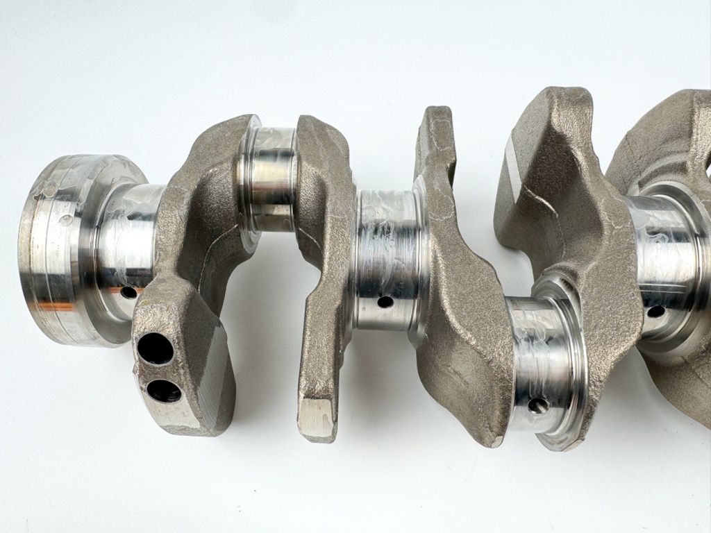 2017 Suzuki 175 HP 4 Stroke Outboard Crankshaft 12221-96J10 OEM