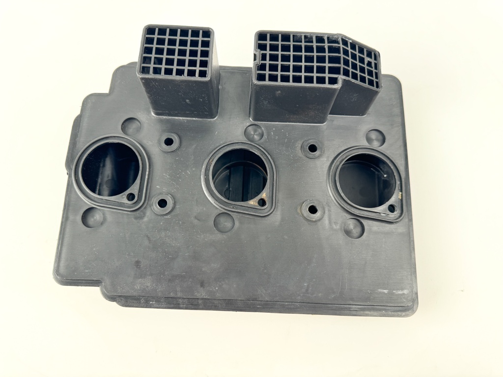 1985 Yamaha 40 HP 2 Stroke Outboard Intake Air Silencer Assembly 6H4-14431-02-00 OEM