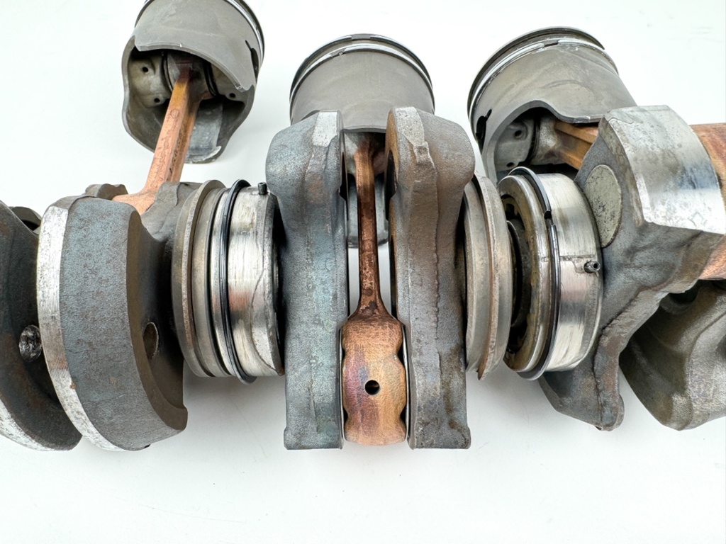 1985 Yamaha 40 HP 2 Stroke Outboard Crankshaft 6H4-11400-00-00 OEM