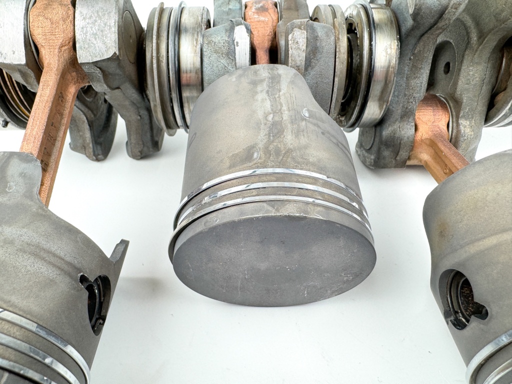 1985 Yamaha 40 HP 2 Stroke Outboard Crankshaft 6H4-11400-00-00 OEM