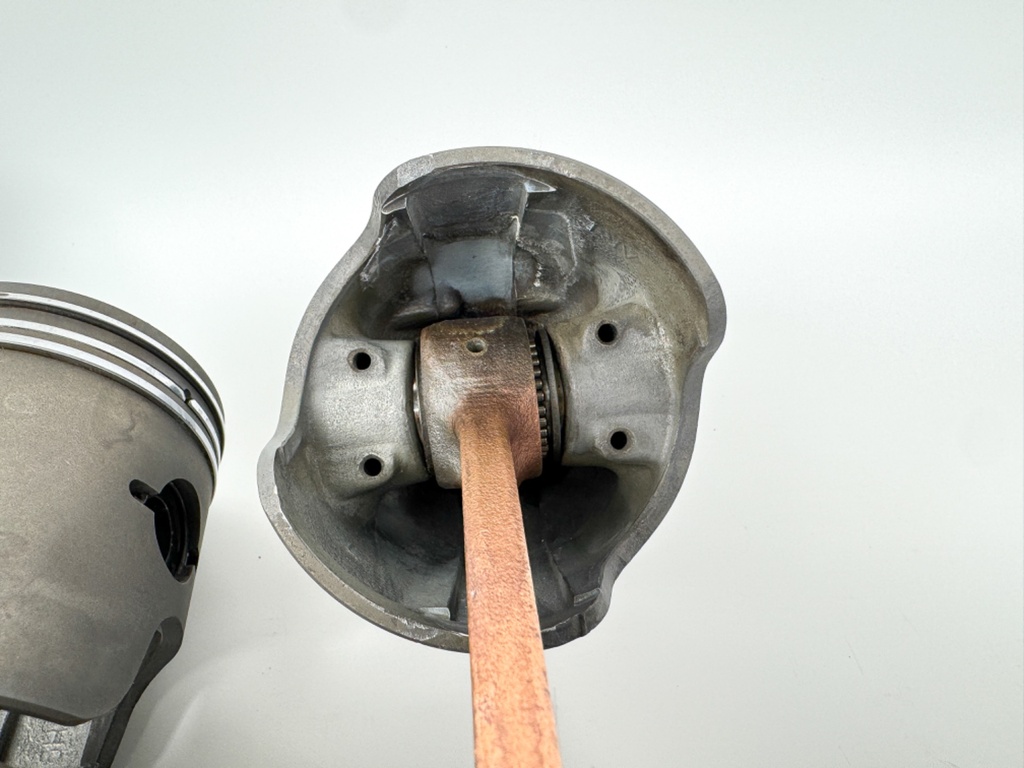 1985 Yamaha 40 HP 2 Stroke Outboard Crankshaft 6H4-11400-00-00 OEM