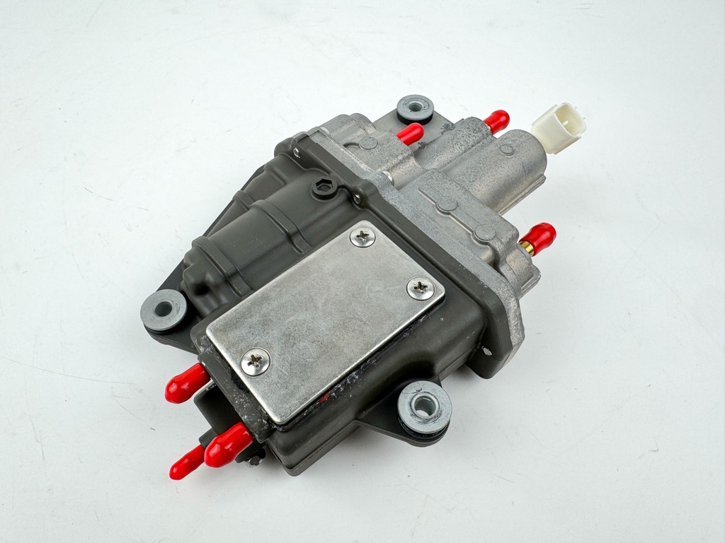 2016 Suzuki 40 HP 4 Stroke Outboard Vapor Separator Tank VST 15600-88L14 OEM