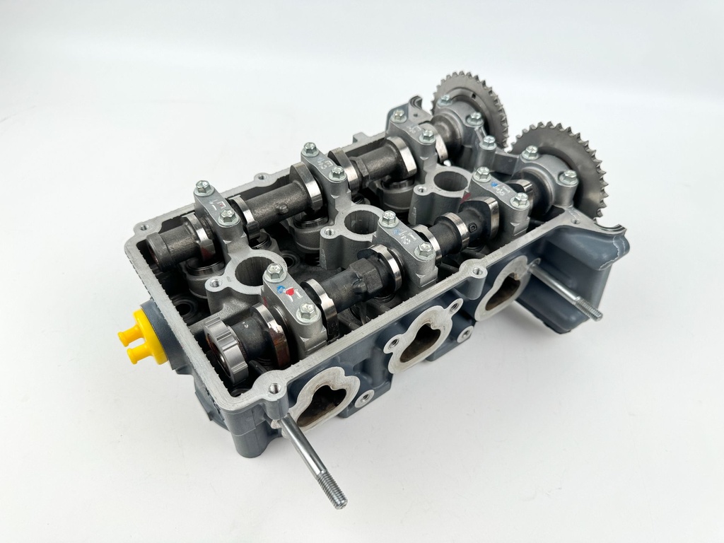 2016 Suzuki 40 HP 4 Stroke Outboard Cylinder Head 11100-88L20 OEM