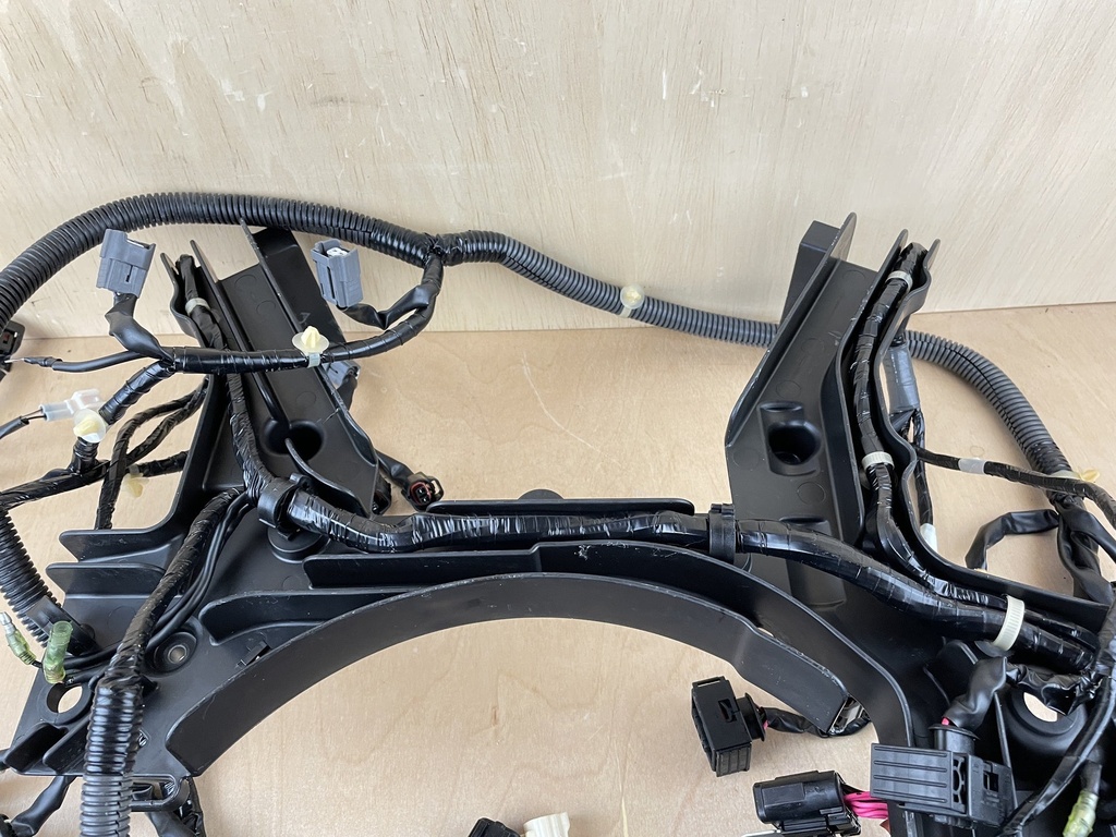 2009 Yamaha 350HP F350 Outboard Engine Wiring Harness Assembly 6AW-82590-01-00